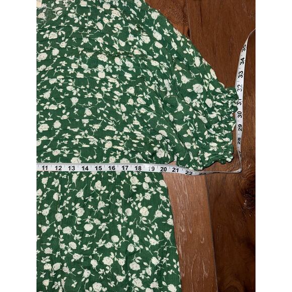 Easel Mini Dress Short Sleeve Green and White Floral Size Small Boho Flowy - Picture 6 of 8